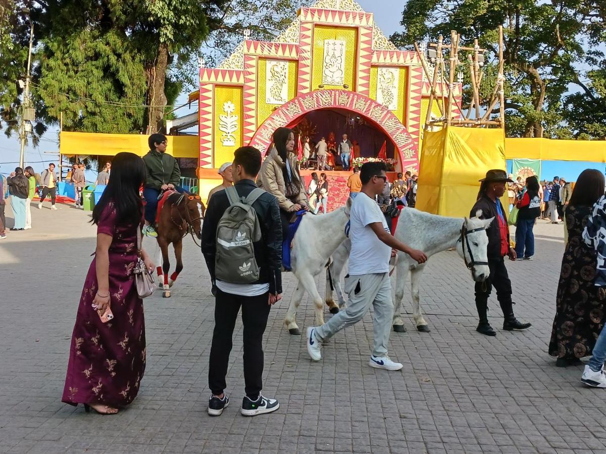 Azalea Holidays On Mall Darjeeling  Extérieur photo